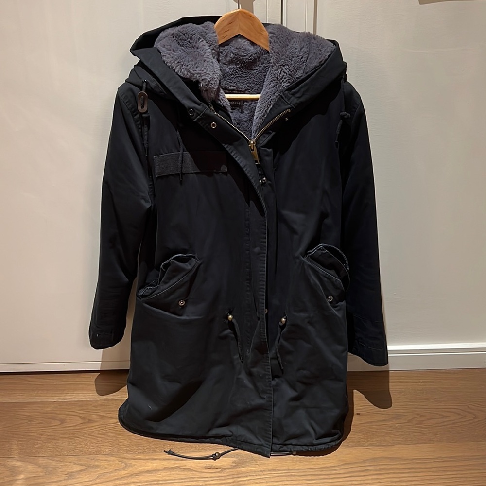 Maomaokong Fur Lining Winter Women long Jacket - Size L.